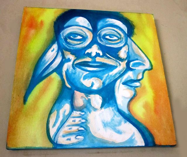 Rosto azul sobre fundo amarelo, pintado em tela